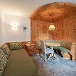 Alpenhotel Kramerwirt 호텔