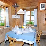 Alpenhotel Kramerwirt 호텔 4*