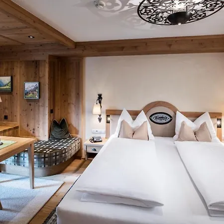 מלון Alpenhotel Kramerwirt