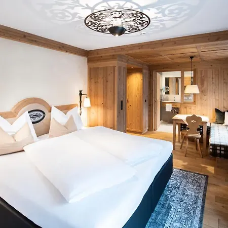 Alpenhotel Kramerwirt מאיירהופן