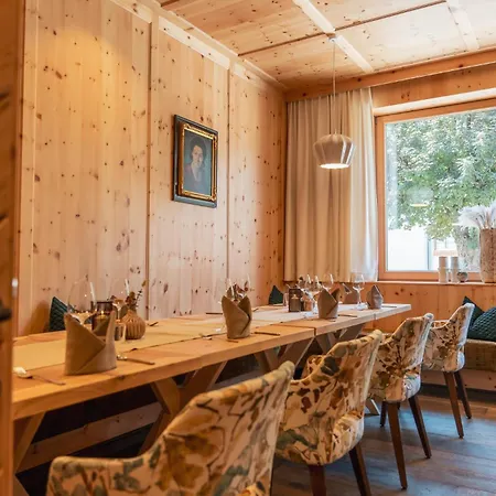 מלון Alpenhotel Kramerwirt מאיירהופן
