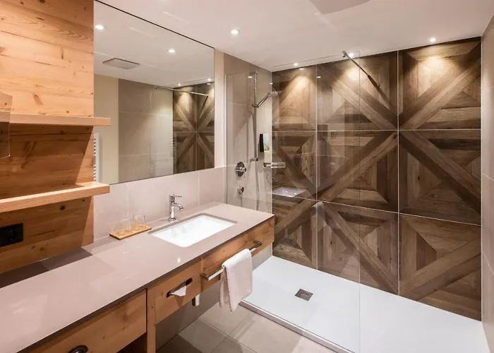 מלון Alpenhotel Kramerwirt